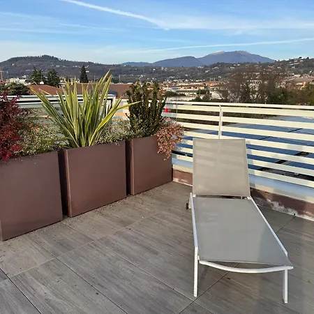 Domus Aurus Luxury Daire Bardolino