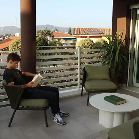 Апартаменты Domus Aurus Luxury