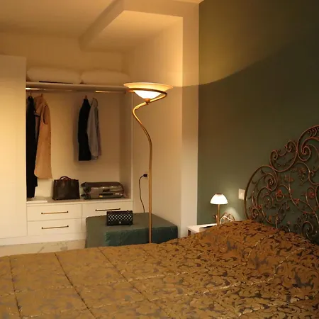 Domus Aurus Luxury Μπαρντολίνο