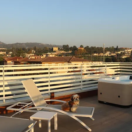 Domus Aurus Luxury Διαμέρισμα Μπαρντολίνο