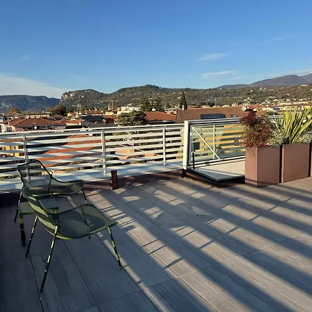 Domus Aurus Luxury Apartamento *